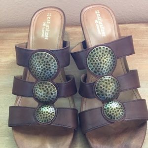Leather slide sandals